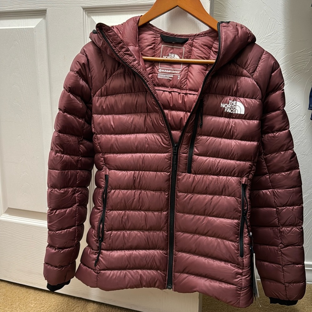 The North Face Summit Breithorn Hoodie - Women's size Small - New with tags